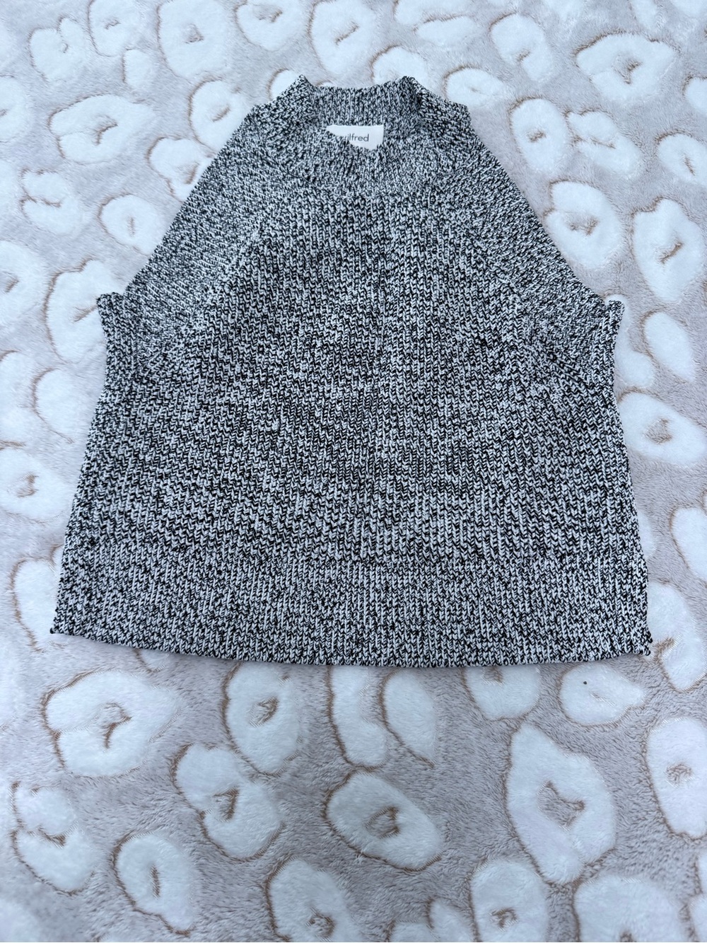 Wilfred Marled Black and White Knit Sleeveless Tank